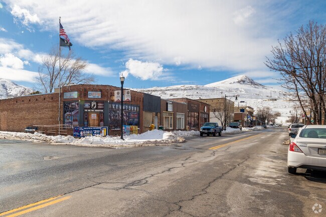 Magna Veterans of Foreign Wars building on Main Street.