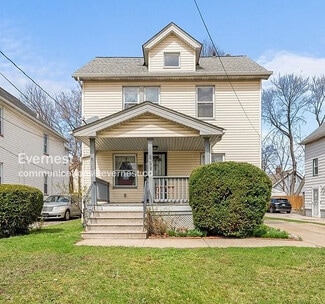 14117 Sylvia Ave, Cleveland, OH 44110