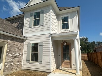 13276 Belle Reine Dr, Geismar, LA 70734