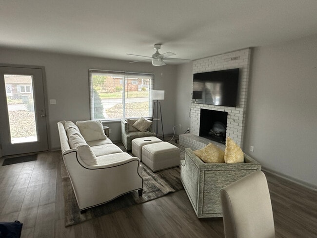 1523 Robin Rd, Newton, NC 28658 - photo 3