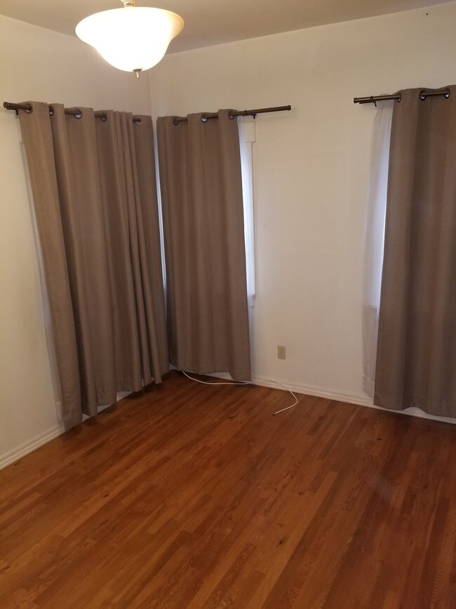 1635 S Burnside Ave unit 1635 Burnside, Los Angeles, CA 90019 - photo 6