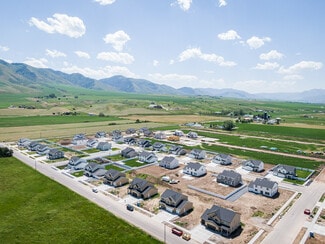 792 1100 S, Hyrum, UT 84319