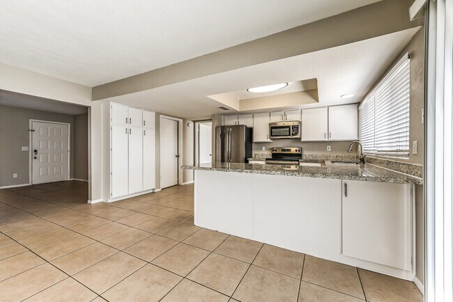 20401 N 8th Ave, Phoenix, AZ 85027 - photo 3