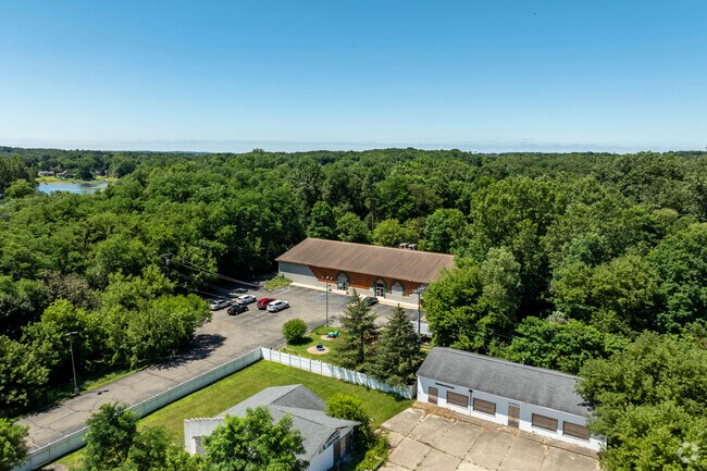 Maple Tree Montessori Academy offers a variety of programs that challenge children.