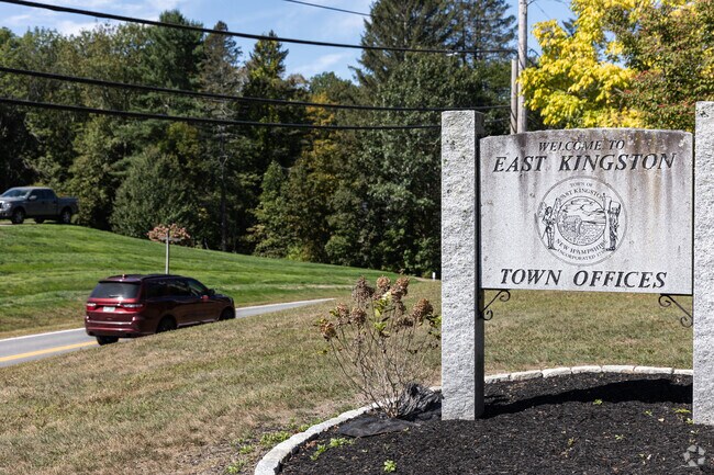 East Kingston, originally part of Kingston, received its own town charter in 1738.