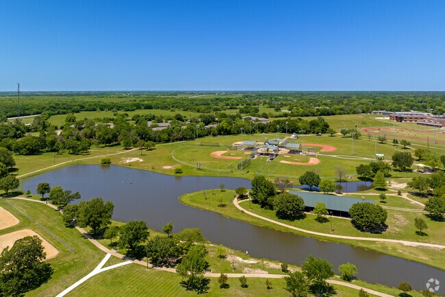 Recreational opportunities in Terrell abound at these Ben Gill Park facilities.
