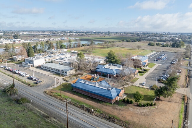 Math proficiency at Sierra Enterprise Elementary is 25 percent.