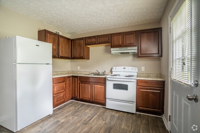 Cedar Chase Apartments, Cedartown, GA 30125 - photo 6