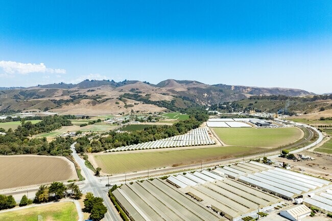 With its open landscapes and agricultural heritage, Aromas is a haven for homebuyers who value land, tranquility, and a slower pace of life.