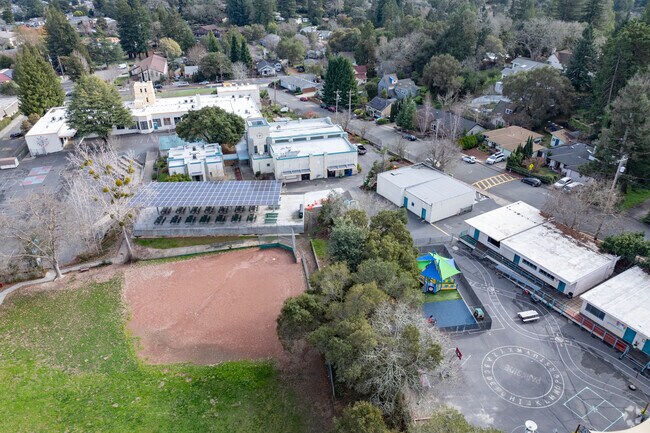 Park Side Elementary School offers a sprawling campus when viewed from above.