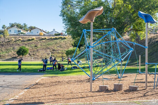 Del Cerro Elementary School has playgrounds and open fields for sports and recreation.