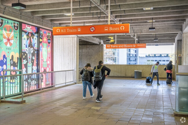 The Arts Center MARTA Station is under 2 miles away from the Mornigside neighborhood.