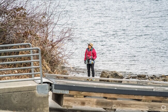 Wenatchee is where Columbia and Wenatchee rivers meet and offers lots of water recreation in summer.