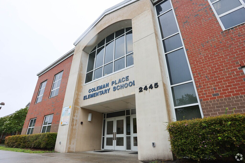 Coleman Place Elementary School, Rankings & Reviews