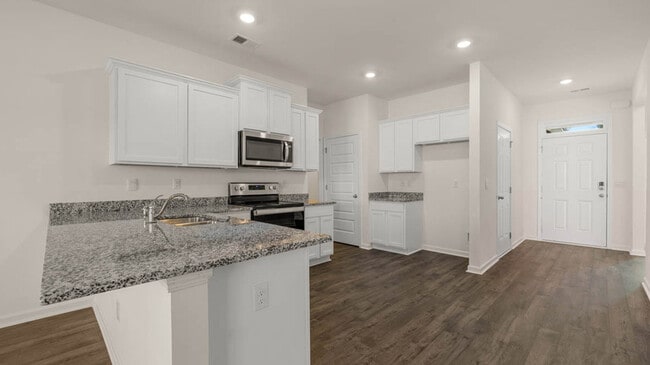 8592 Secretariat Dr, Lithonia, GA 30058 - photo 4