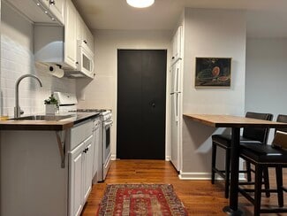 982 Hatch St Unit Mt Adams 1 Bedroom, Cincinnati, OH 45202