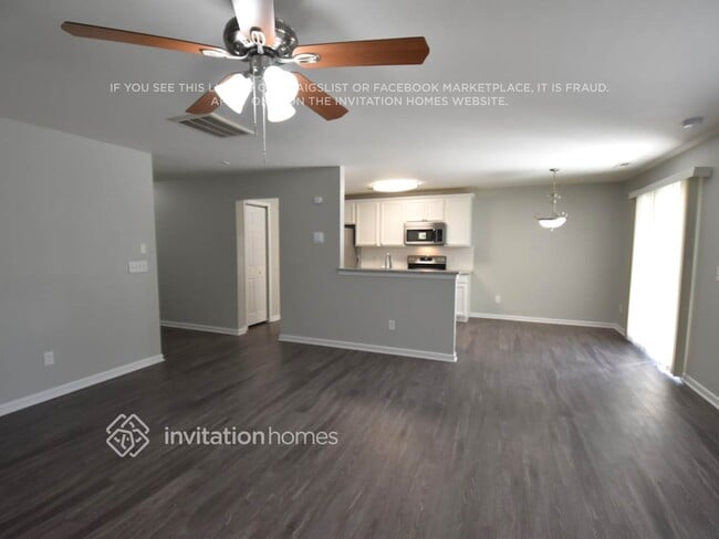 1215 Pinehaven Ct, Charlotte, NC 28215 - photo 6