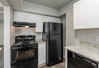 869 36th St Unit 73514, Newport News, VA 23607