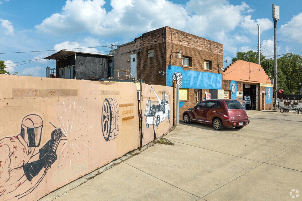 Neighborhood_Amercrest_01_080723.mp4