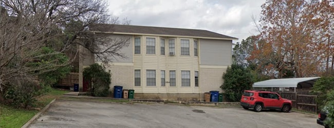 2004 Kirksey Dr unit D, Austin, TX 78741 - photo 2