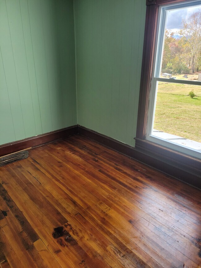 1795 New Hope and Crimora Rd, Crimora, VA 24431 - photo 6