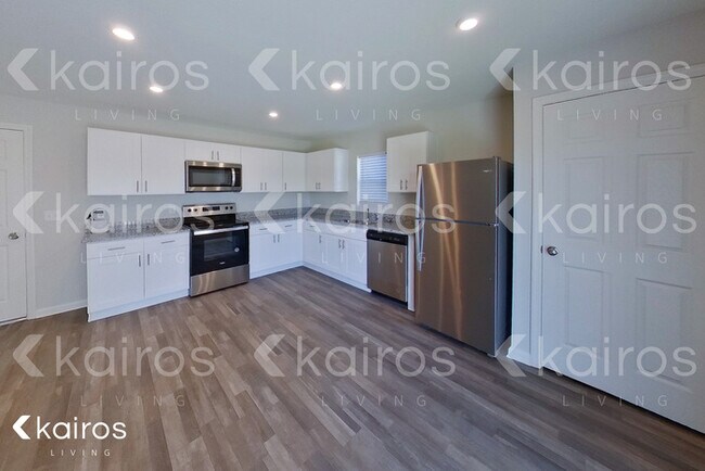 1762 Nebraska Loop, Sumterville, FL 33585 - photo 5