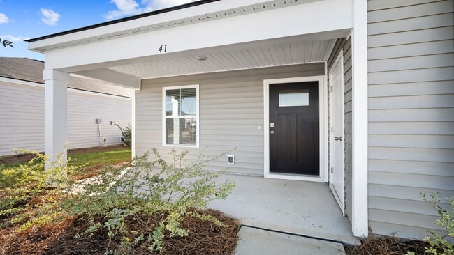 221 Lakeside Dr, Port Wentworth, GA 31407 - photo 2