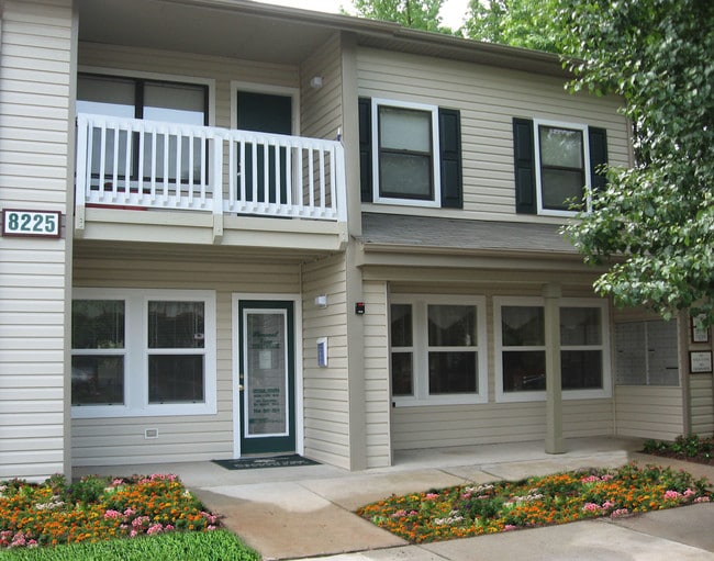 Pleasant View Apartments 8225 Pence Rd, Charlotte, NC