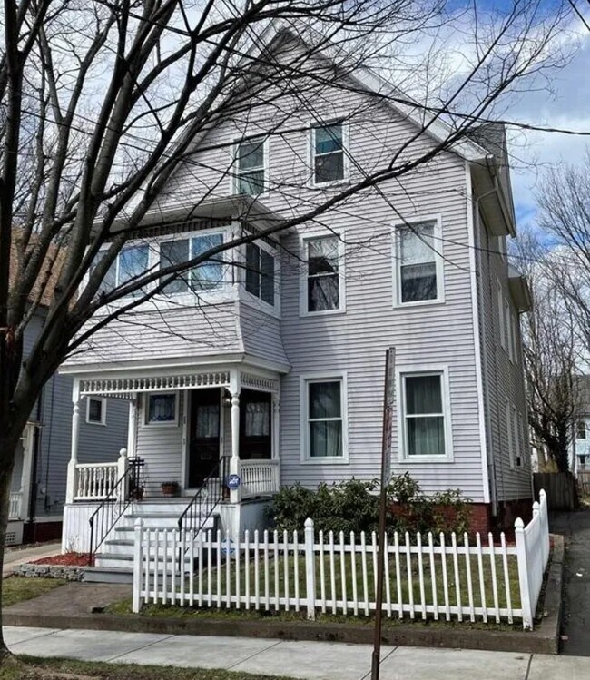 23 Woodland St, New Haven, CT 06511