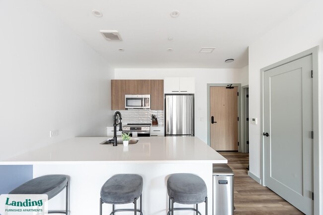 39 Railroad Ave unit 325, Haverhill, MA 01835 - photo 4