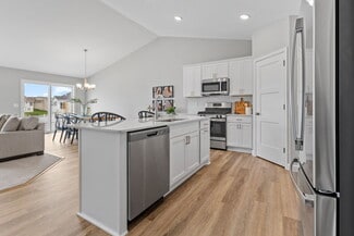 790 Silverglade W Unit 37183990, Delano, MN 55328