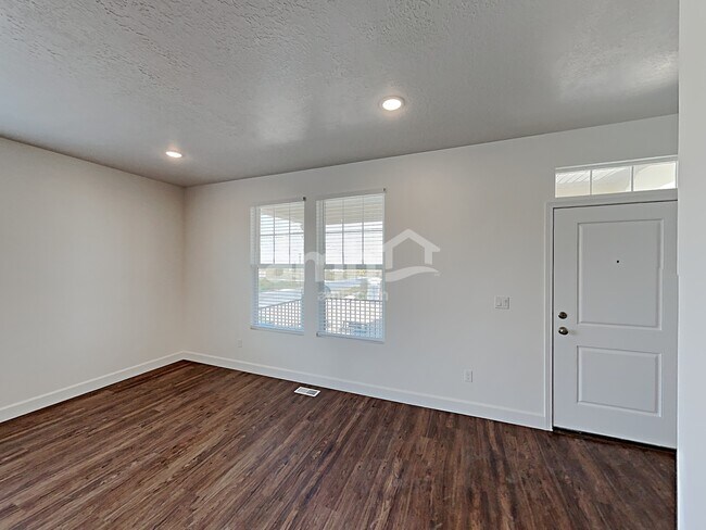 6063 W Arranmore Dr, South Jordan, UT 84009 - photo 7
