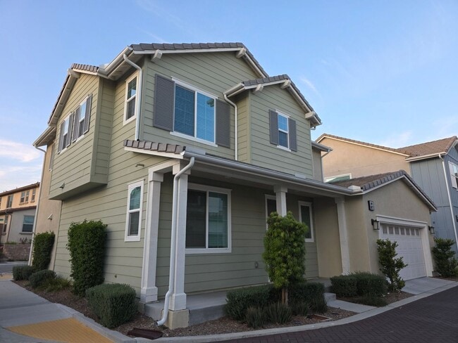 6949 Mallow Dr, Fontana, CA 92336 - photo 2