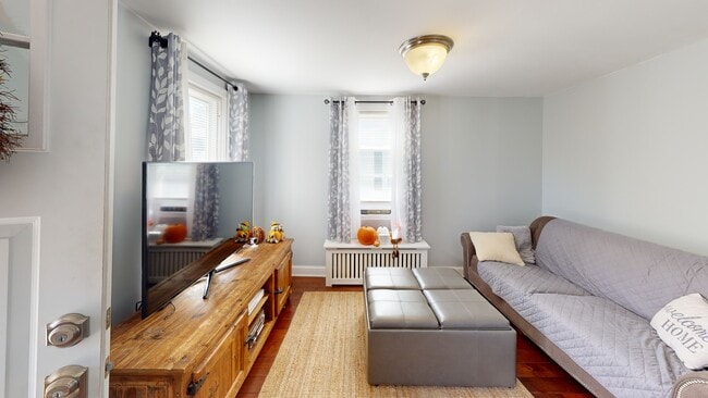 57 Crompton St, Acushnet, MA 02743 - photo 3