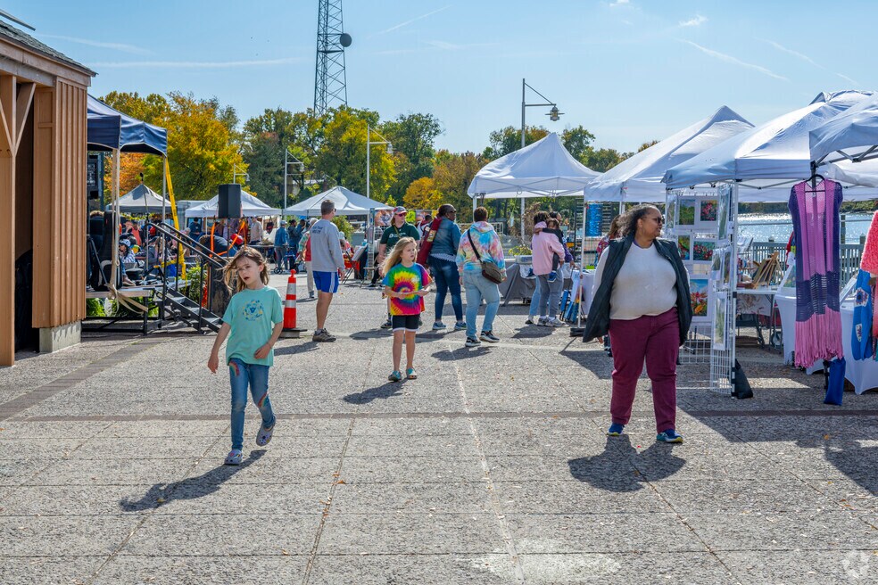 Neighborhood_Bladensburg_v2_Final_10-3-23