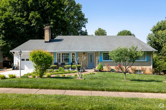 Those who do not need a large home will find plenty of options in Old Courthouse.