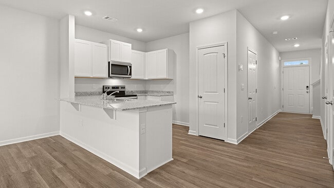 5983 Skylar Dr SW, South Fulton, GA 30331 - photo 5