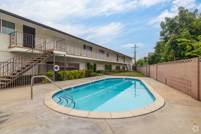 Woodruff Place Apts, Bellflower, CA 90706 - photo 5
