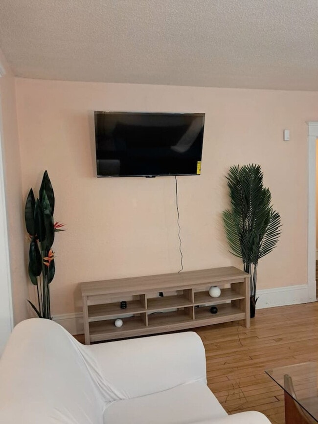 2020 Oakland Ave Unit ID1324011P, Minneapolis, MN 55404