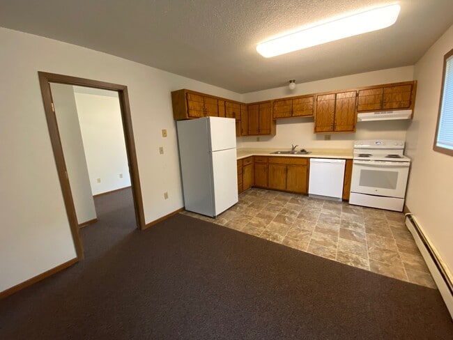 512 8th Ave S, Saint Cloud, MN 56301 - photo 2