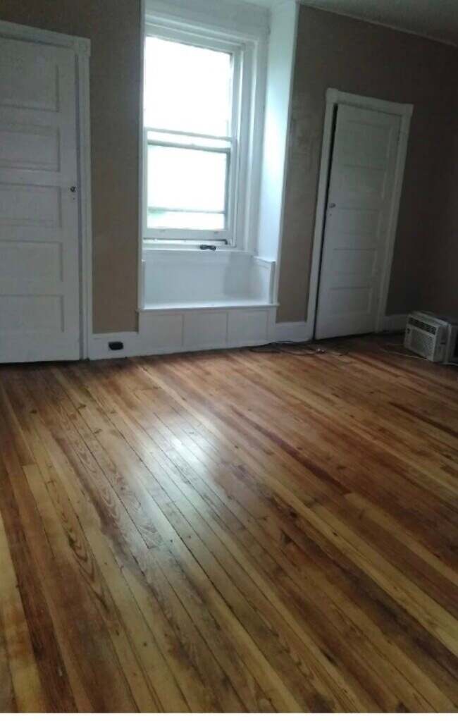 5110 Wayne Ave Unit 3rd Fl, Philadelphia, PA 19144