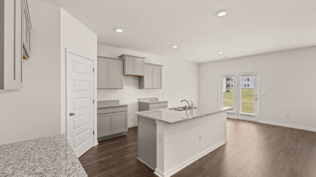 190 Aster Ave, Locust Grove, GA 30248 - photo 4