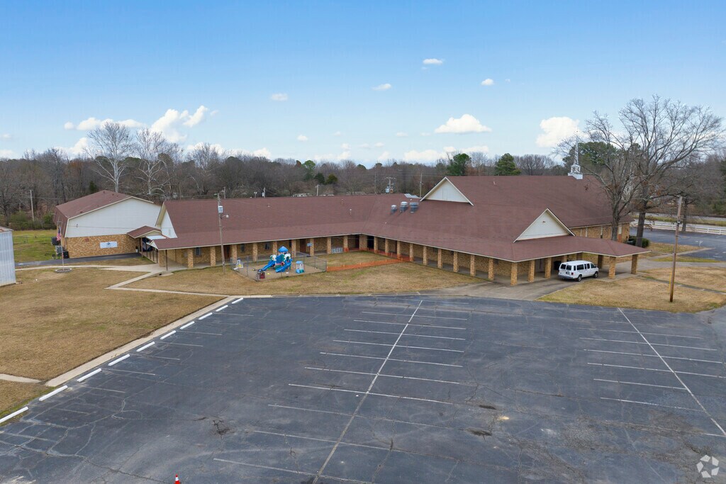 Welcome to North River Christian Academy.