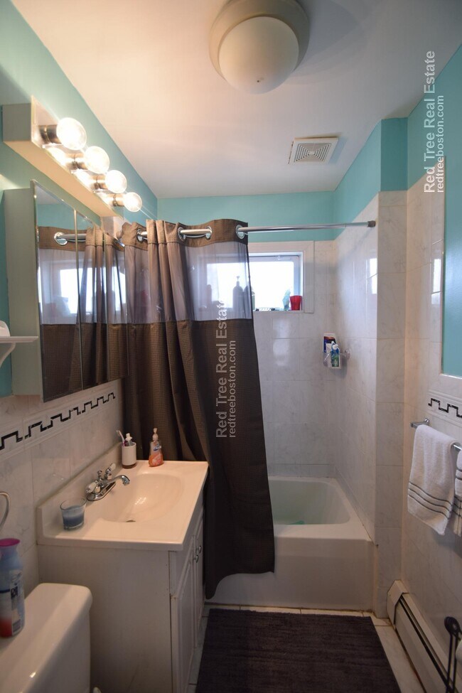 416 Baker St, West Roxbury, MA 02132 - photo 4