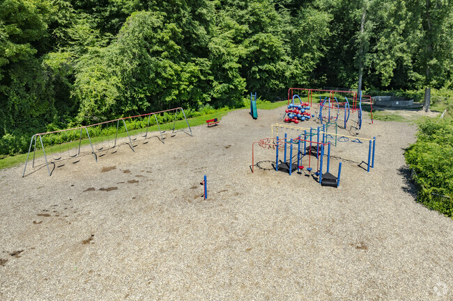 The Cider Mill School is located at 240 School Road in Wilton, CT.