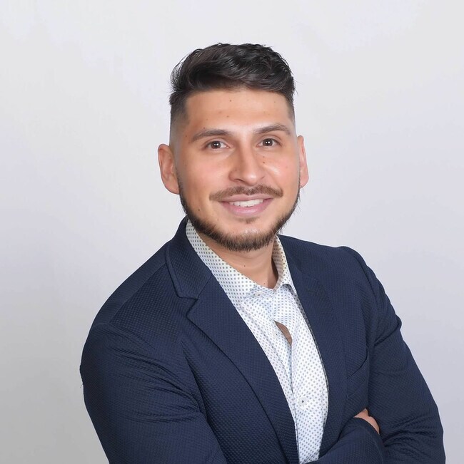Agent Photo