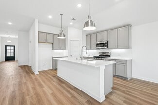 5810 Sunkissed Dr, Fulshear, TX 77441