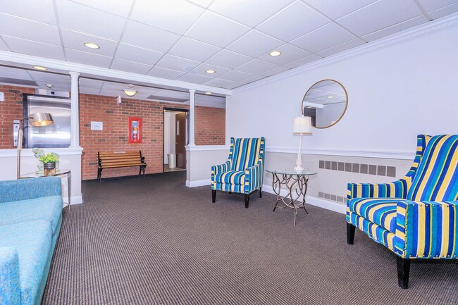 Groton Towers, Groton, CT 06340 - photo 5