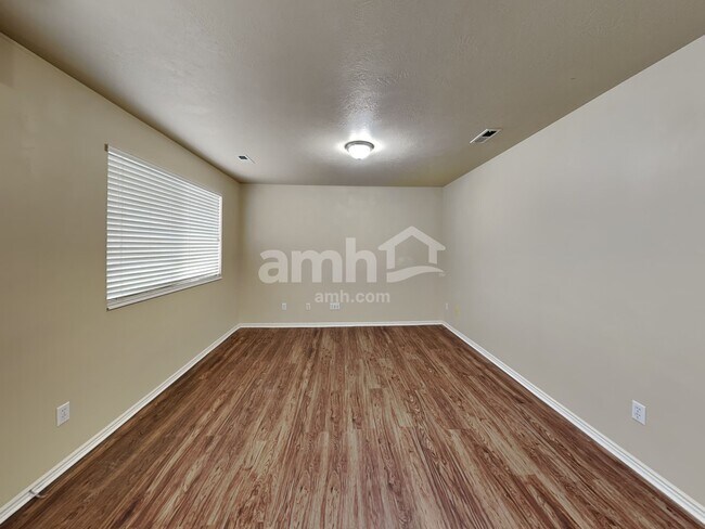 3024 W 4450 S, Roy, UT 84067 - photo 7