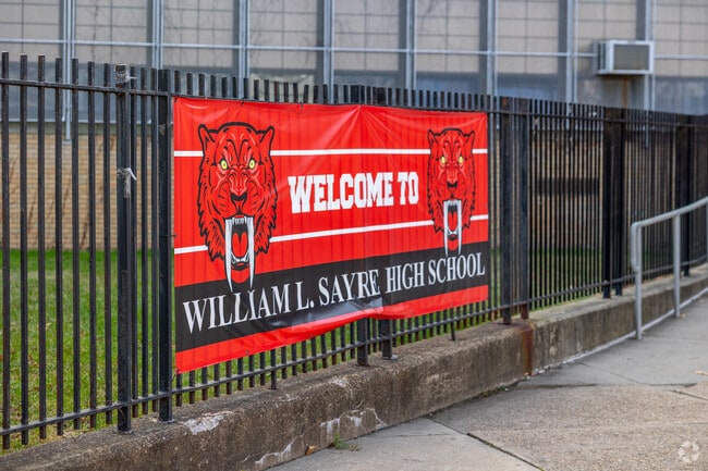 A Sayre Health Center run enrichment program providing medical assistant training for students.